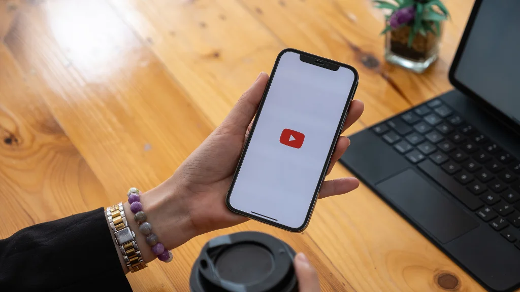 17 Cara Mendapat Uang dari YouTube dengan Mudah