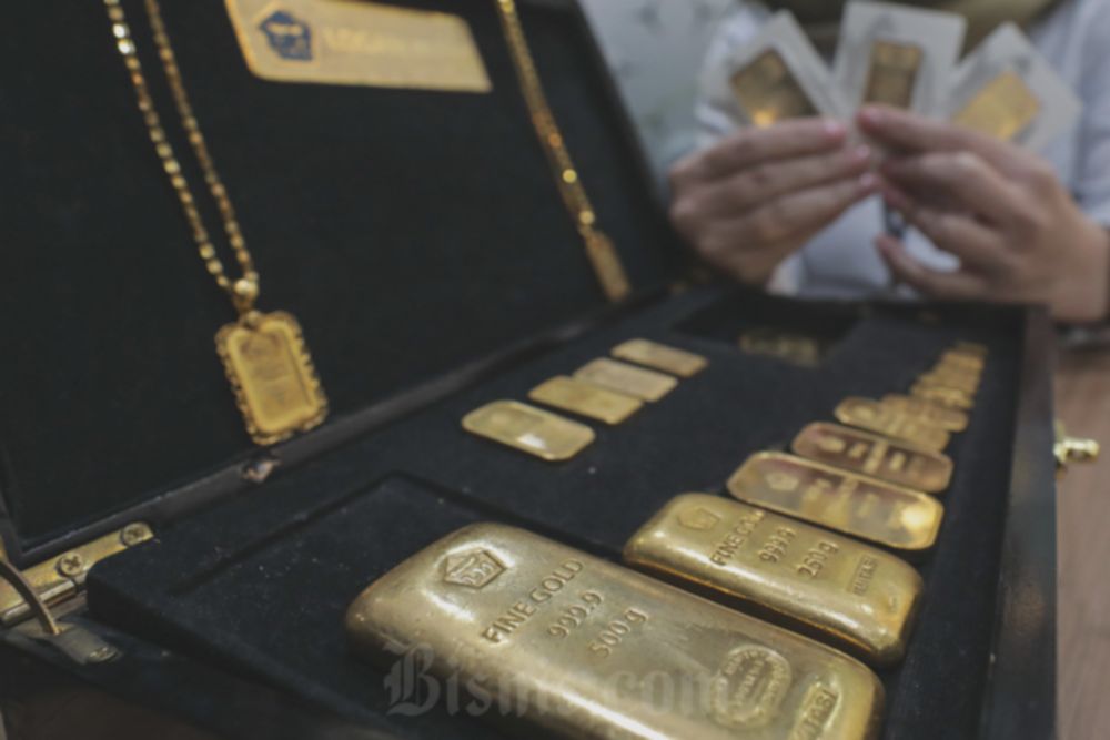Harga Emas Antam Ambrol Hari Ini, Termurah Mulai Rp992.000