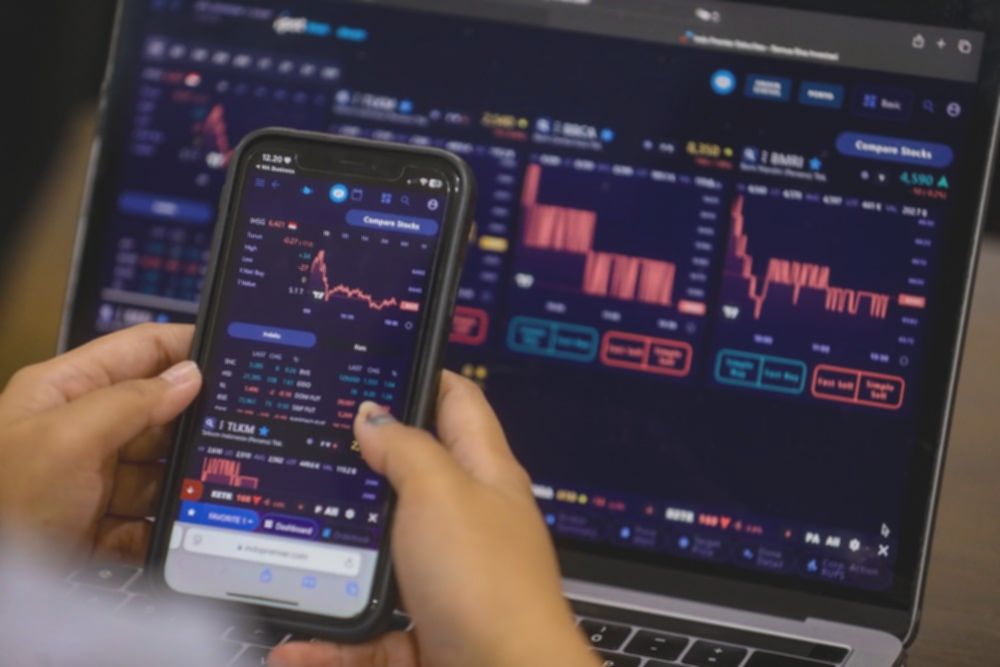 Saham BBRI & BREN Anjlok! Ini 10 Penekan IHSG Terbesar Minggu Ini