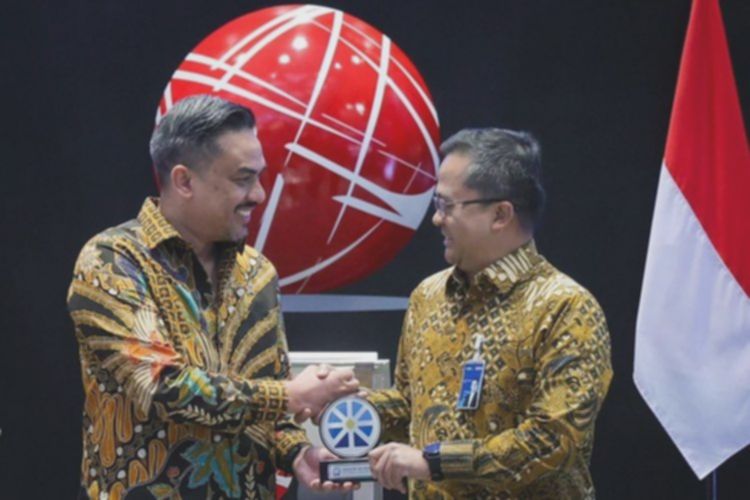 Luncurkan ‘RISE to IPO’, Menteri UMKM Maman Abdurrahman Dorong Pengusaha Menengah Melantai di Bursa Efek