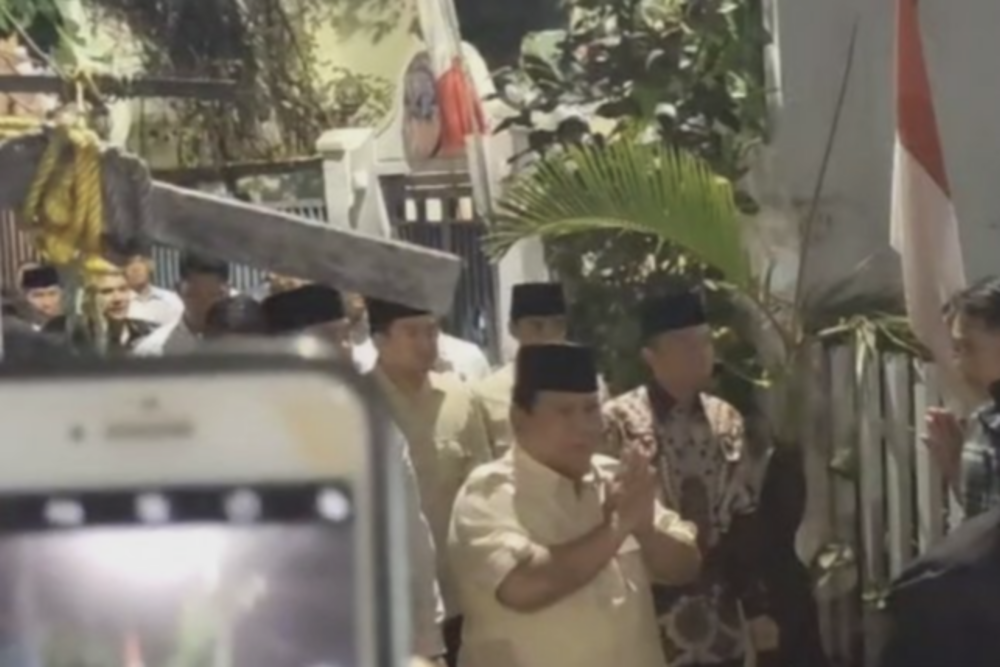 Prabowo Melayat ke Rumah Duka Affan Kurniawan