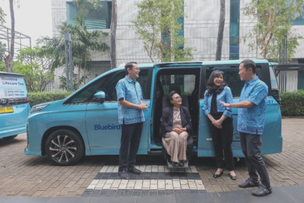 Saham BIRD Terbang Tinggi! Target Harga Bluebird Terbaru?