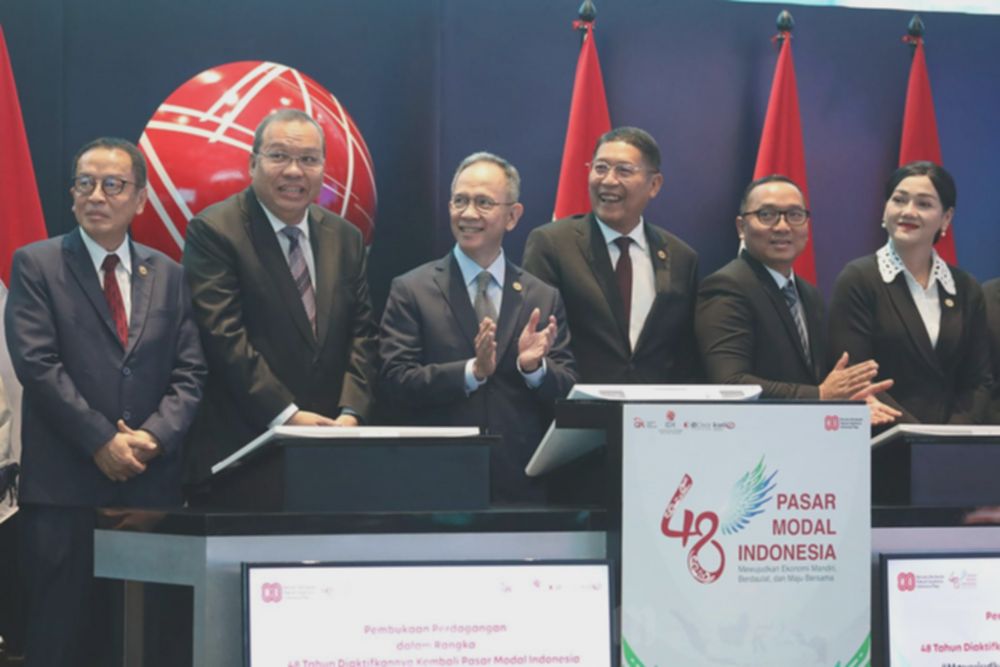 IHSG Tembus 8.000 di HUT Pasar Modal? Analisis dan Proyeksi!