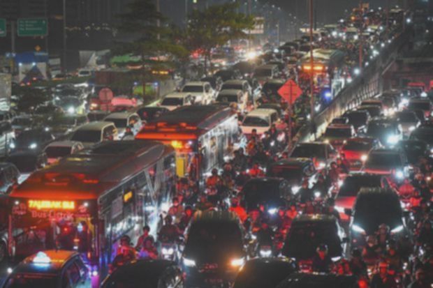 Strategi Pramono Urai Macet TB Simatupang: Kebut Galian, Alih Fungsi Trotoar
