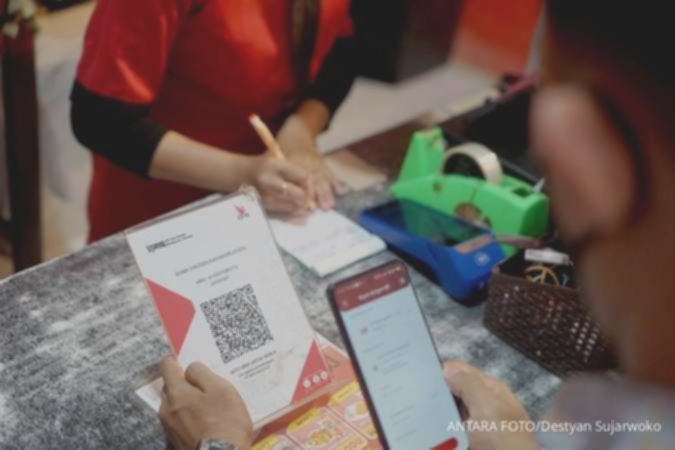 QRIS Meledak! 57 Juta Pengguna di Semester I-2025: Ini Datanya!