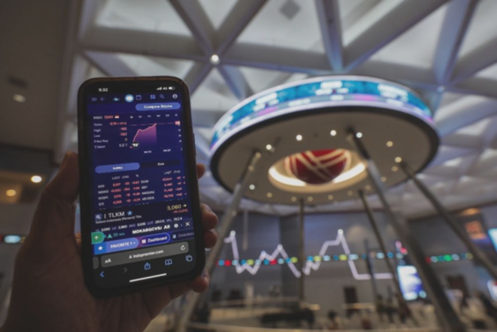 10 Top Gainers Sepekan Saat IHSG Pecah Rekor, Ada Saham RISE, PGUN, LPLI