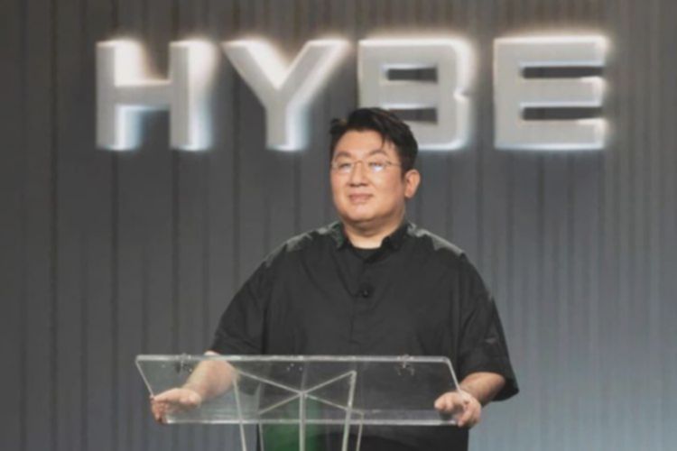 Bang Si Hyuk Chairman HYBE Akan Diperiksa Polisi Atas Dugaan Penipuan IPO dan Keuntungan Ilegal
