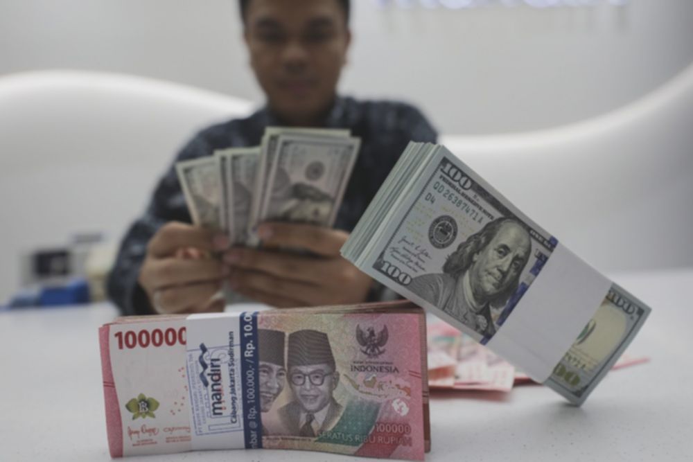 Arah Pergerakan Rupiah di Tengah Sentimen Global dan Kebijakan The Fed