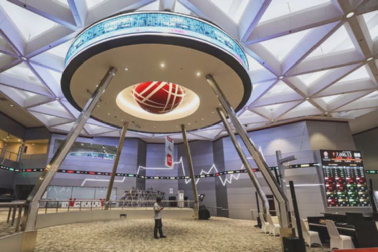 Investor Pede Stabilitas Makro Ekonomi di Indonesia Tahun 2025: IPO Lebih Bernilai