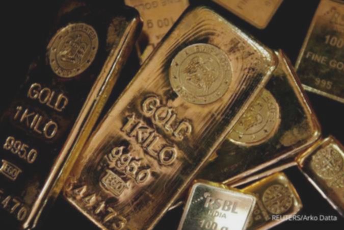 Emas Ambruk! Analis Ungkap Penyebab & Prediksi Harga Selanjutnya