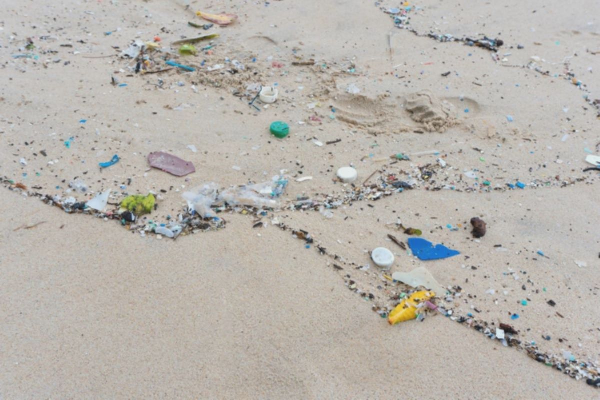 Ada Mikroplastik di Air Hujan, DKI Perkuat Pengendalian Limbah Plastik