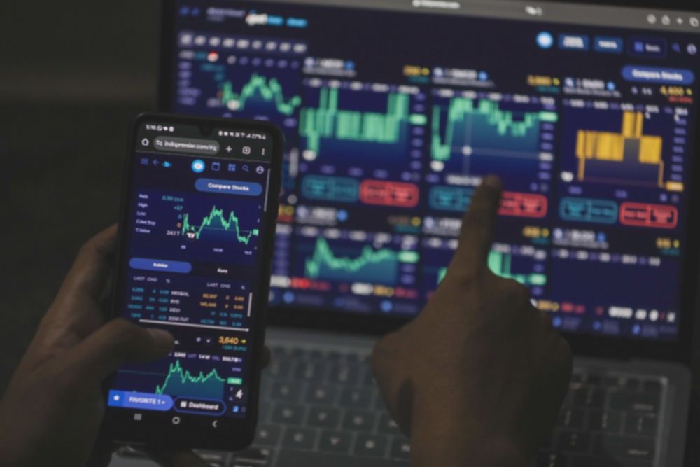 IHSG Cetak Rekor Lagi! Tren Bullish Berlanjut? Cek Analis!