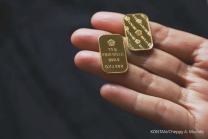 Daftar Harga Emas Antam Hari Ini (26/11): Turun Rp 2.000 Jadi Rp 2.378.000 Per Gram