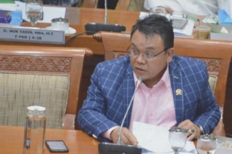 Viral seorang nenek tak bisa beli roti pakai pembayaran tunai, Kemenkeu dan BI diminta sikapi serius