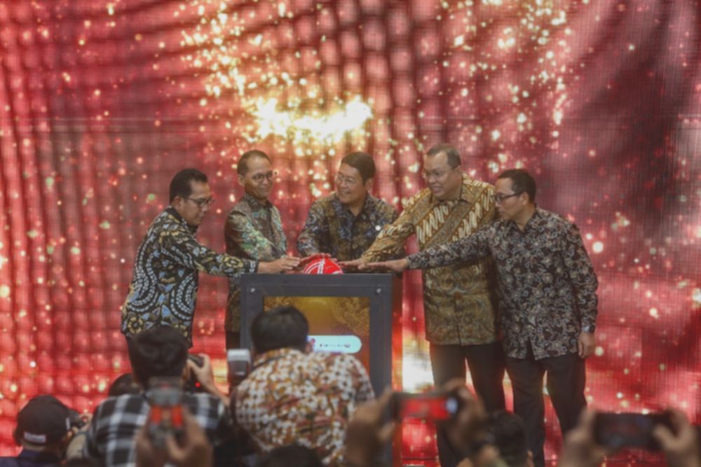 IHSG hari ini (5/1) dibuka menguat, saham INET hingga DEWA terbang