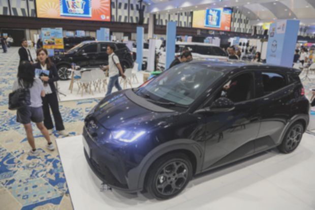 Penjualan mobil turun 10% pada 2025, apa saja penyebabnya?