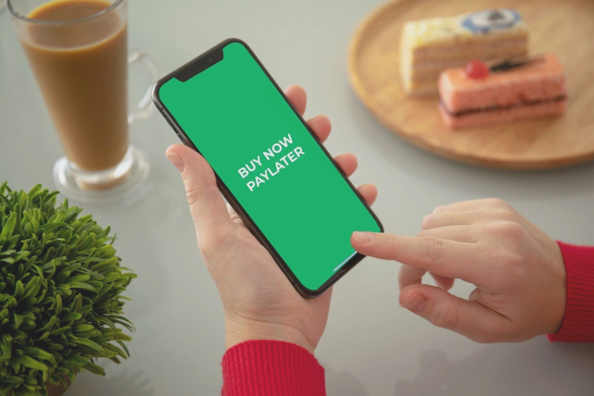 Utang pinjol dan paylater warga Indonesia Rp132,3 triliun, kredit macet melonjak