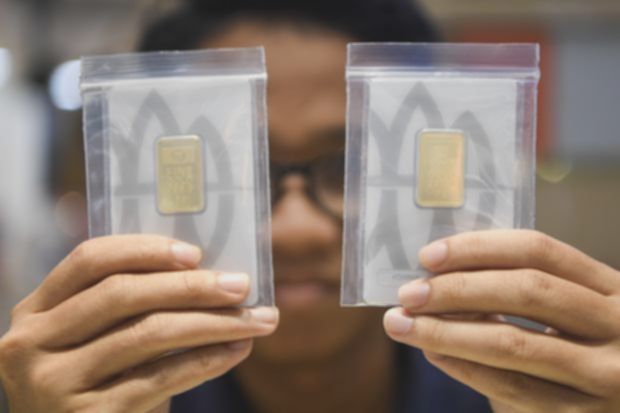 Usai pecahkan rekor, harga emas Antam turun pada akhir pekan