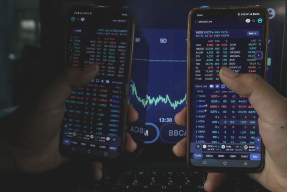 Alasan sekuritas revisi turun rating saham PTBA meski ramai disasar pemodal asing