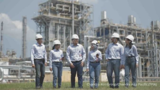 Chandra Asri Pacific (TPIA) akuisisi SPBU Esso di Singapura, begini pandangan analis