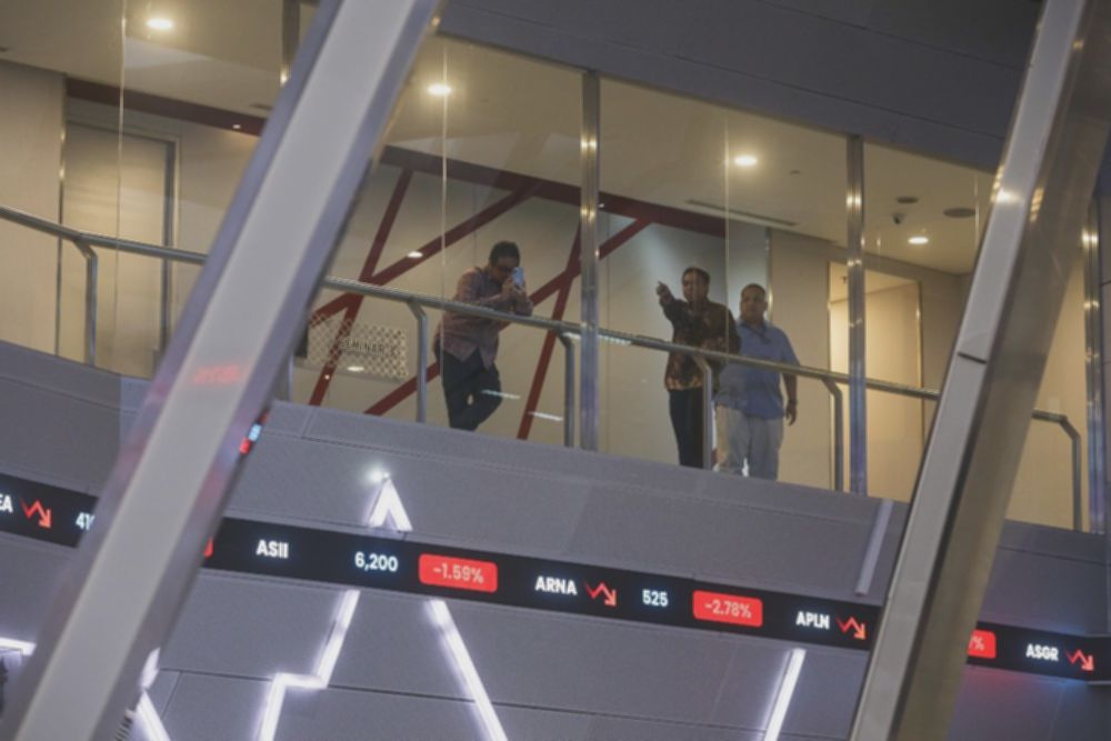 IHSG rawan koreksi hari ini (25/2), cek saham MBMA, TAPG, hingga WIRG