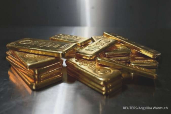 Harga emas spot melanjutkan koreksi pada Senin (2/2/2026) pagi, aksi jual berlanjut