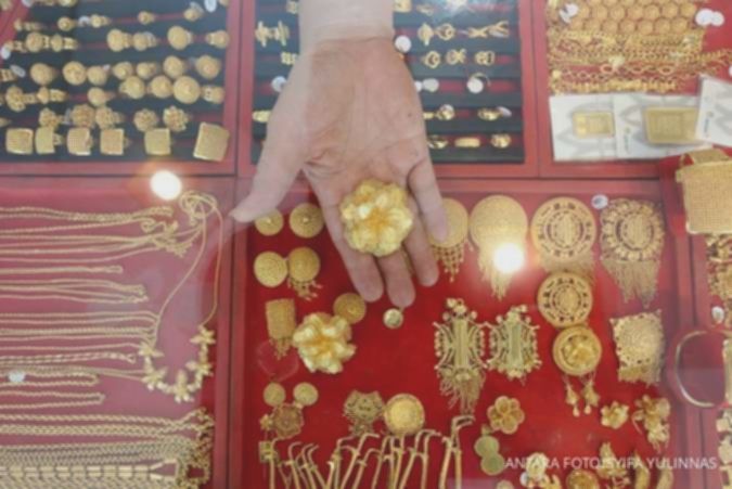 Harga sempat tertekan, begini proyeksi harga emas ke depan