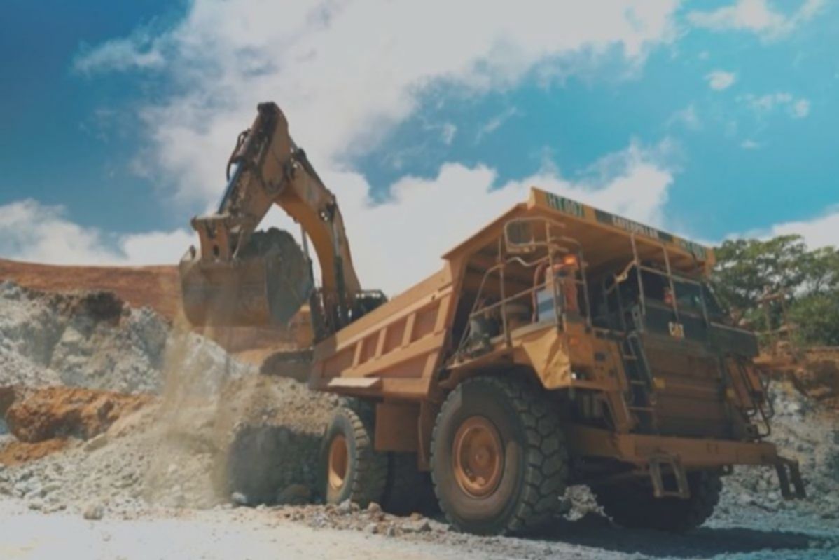 Emiten Grup Merdeka EMAS kirim 44 kg dore dari Tambang Pani ke Antam (ANTM)