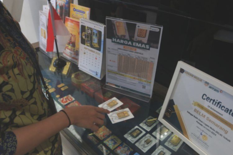 Harga emas Antam sepekan, turun Rp 107.000 jadi Rp 2.920.000 per gram