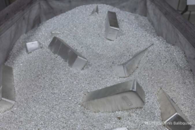 Harga perak anjlok 8,5%: Investor cari cuan di tengah badai jual?