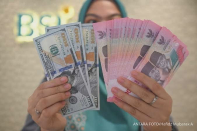 Awal pekan (9/2), rupiah menguat ke Rp 16.805 per dolar AS
