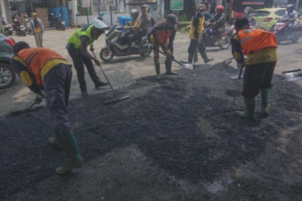 Kementerian PU kurangi impor aspal 50% karena suplai minyak terganggu